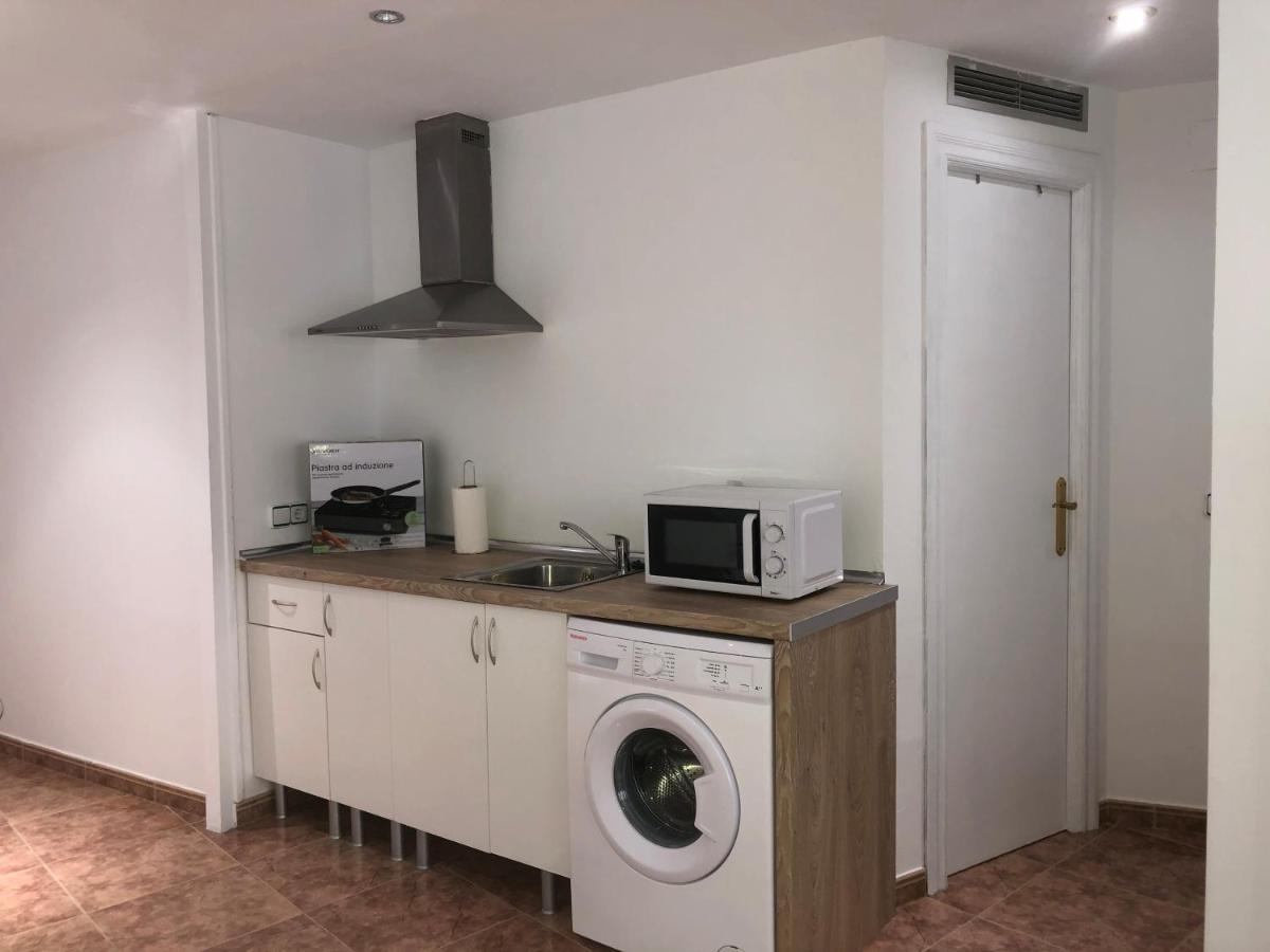 Apartamentos Los Angeles Alcaniz Bagian luar foto