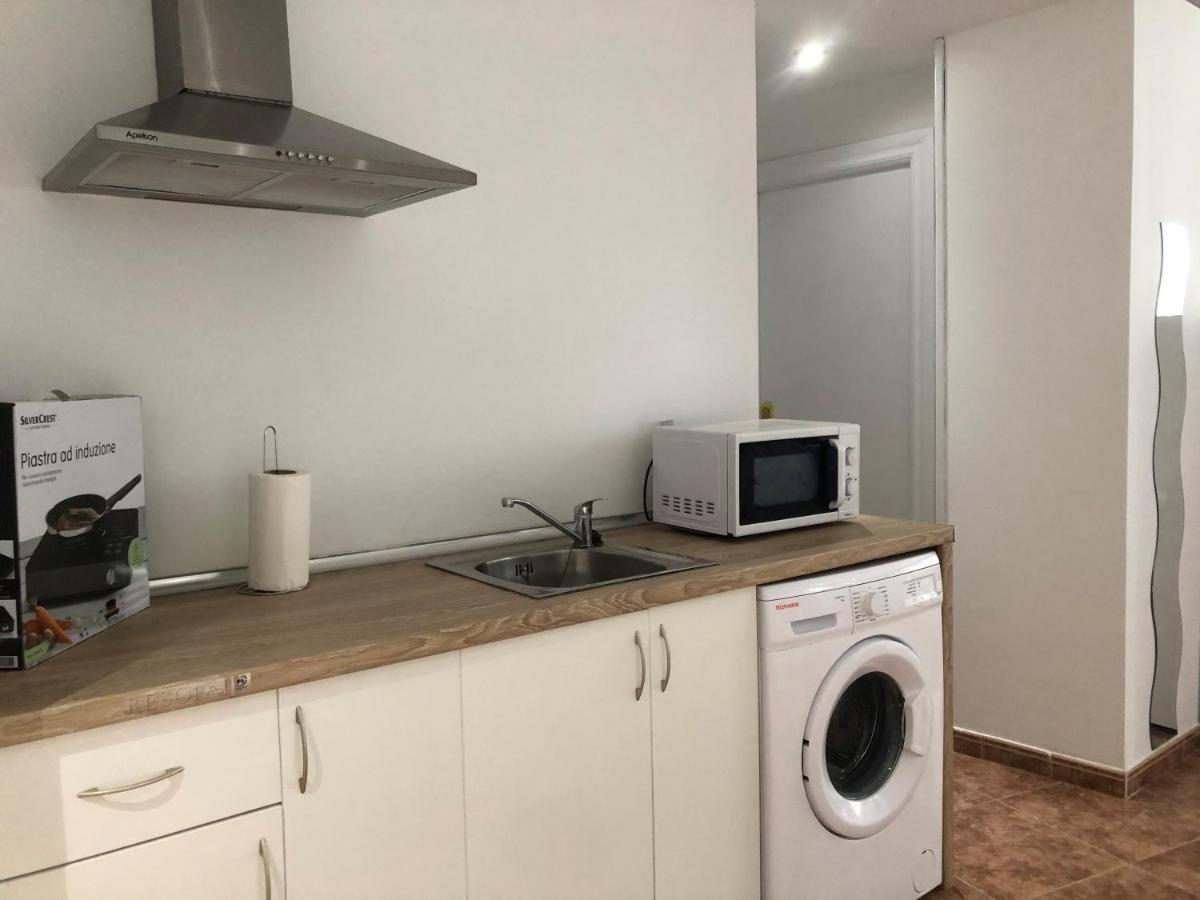 Apartamentos Los Angeles Alcaniz Bagian luar foto