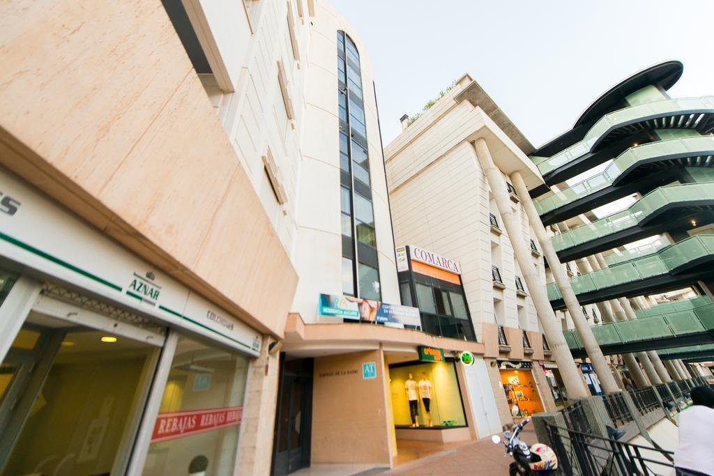 Apartamentos Los Angeles Alcaniz Bagian luar foto